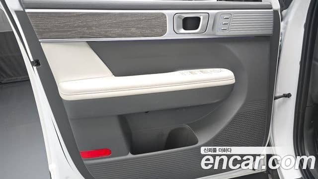 Hyundai Santa Fe 2024 — Photo 19/32