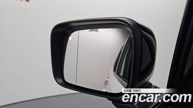 Jeep Renegade 2023 — Photo 3/32