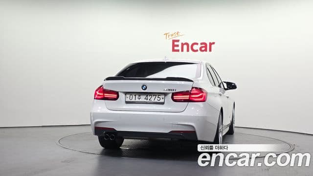 BMW 3 Series 2018 — Şəkil 3/20