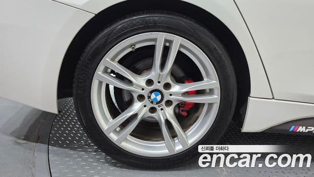 BMW 3 Series 2018 — Şəkil 4/20