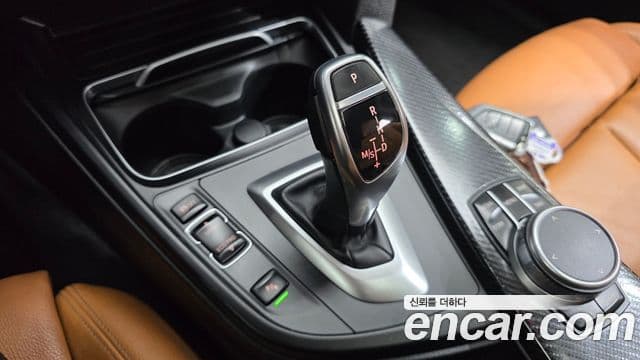 BMW 3 Series 2018 — Şəkil 7/20