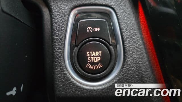 BMW 3 Series 2018 — Şəkil 19/20