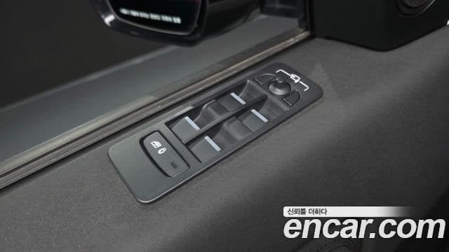 Land Rover Discovery Sport 2020 — Photo 10/20