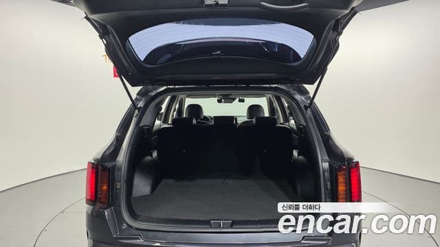 Kia Sorento 2021 — ფოტო 20/20