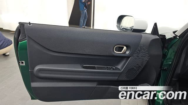 Mini Cooper C 2025 — Photo 3/31