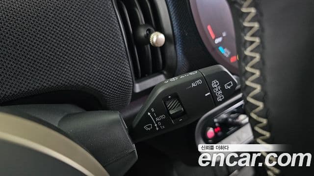 Mini Cooper C 2025 — Photo 4/31