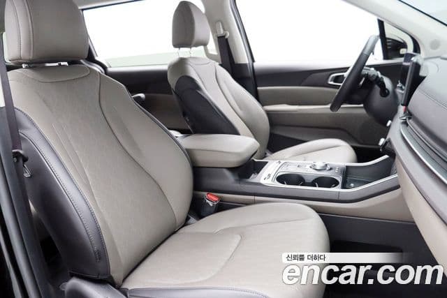 Kia Carnival 2025 — Фото 6/20