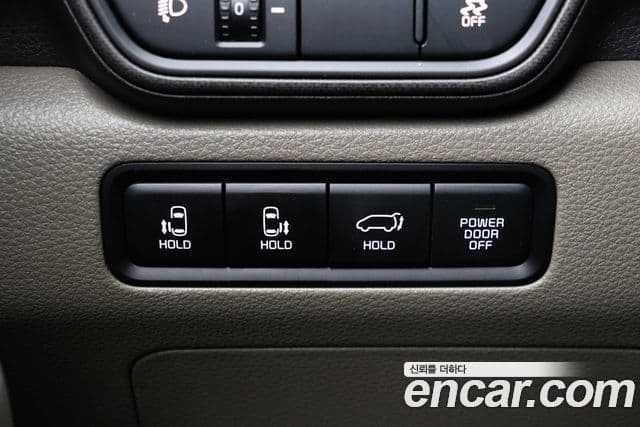 Kia Carnival 2025 — Фото 15/20