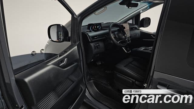 Hyundai Staria 2025 — Фото 10/20