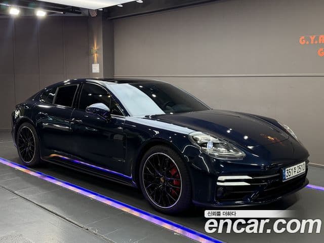 Porsche Panamera 2022 — ფოტო 1/20