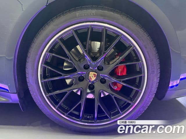 Porsche Panamera 2022 — ფოტო 6/20