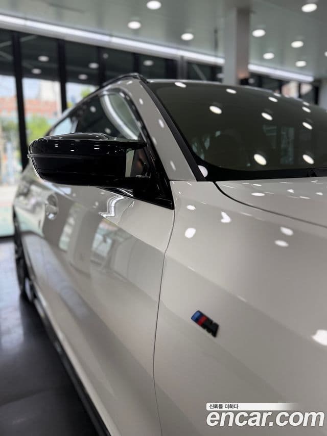 BMW 3 Series 2025 — Photo 3/18