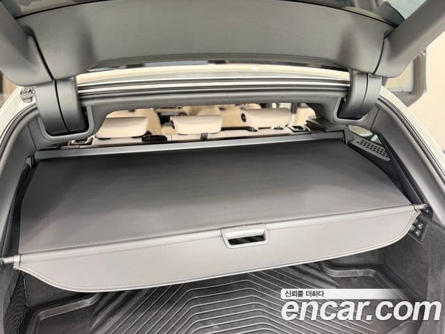 BMW 3 Series 2025 — Photo 18/18