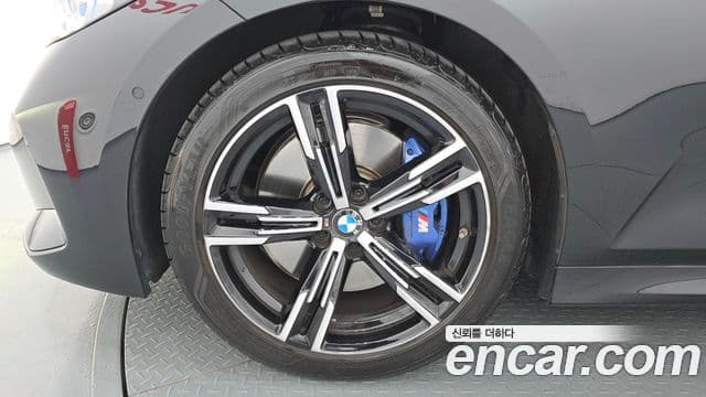 BMW 3 Series 2024 — ფოტო 5/20