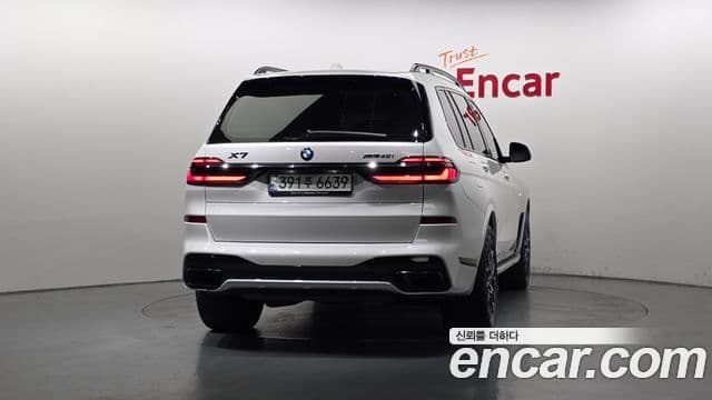 BMW X7 2025 — Photo 7/20