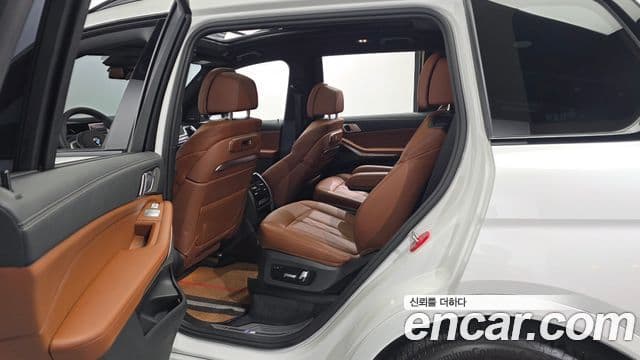 BMW X7 2025 — Photo 6/20