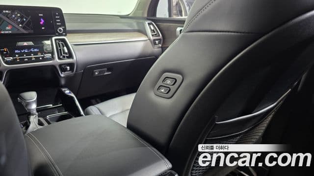 Kia Sorento 2020 — Фото 12/20