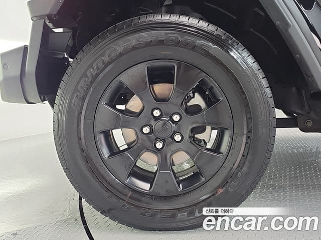 Jeep Wrangler 2023 — Photo 20/20