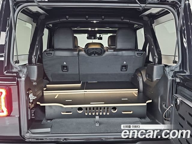 Jeep Wrangler 2023 — Photo 17/20