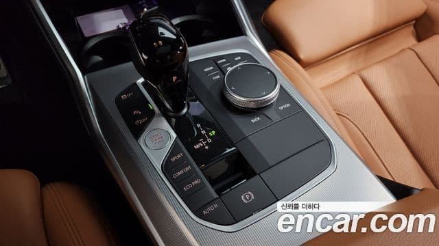 BMW 3 Series 2022 — Şəkil 9/20