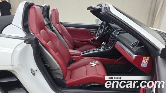 Porsche 718 Boxster 2019 — Фото 11/20