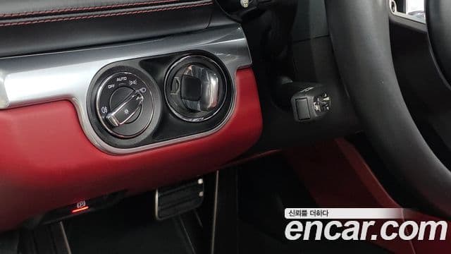 Porsche 718 Boxster 2019 — Photo 9/31