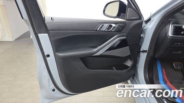 BMW X6 2025 — ფოტო 27/32