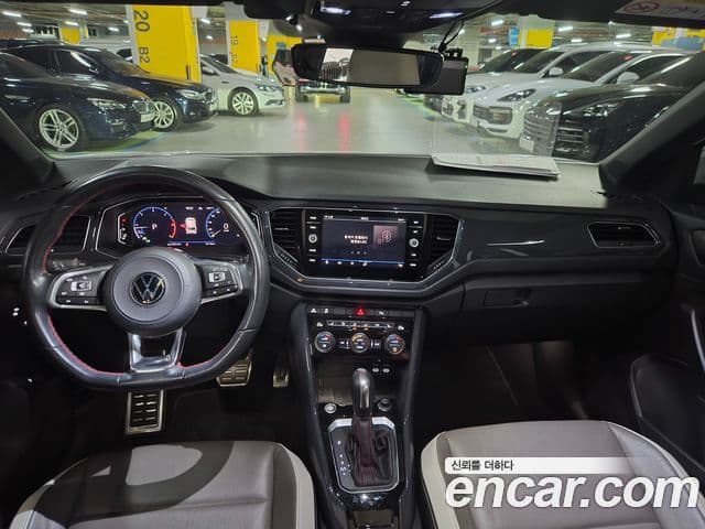Volkswagen T-Roc 2021 — ფოტო 12/20