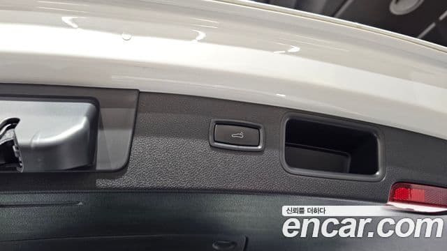Porsche Macan 2018 — Photo 14/20