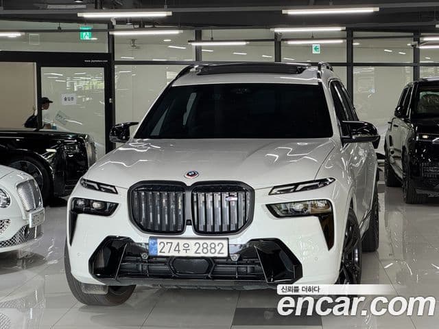 BMW X7 2023 — Şəkil 10/16