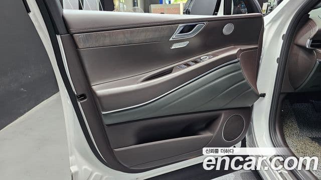 Genesis GV80 2021 — ფოტო 33/33