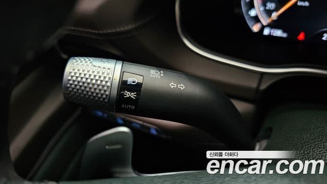 Genesis GV80 2021 — ფოტო 17/33
