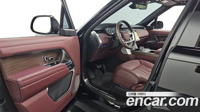 Land Rover Range Rover 2025 — Photo 18/20