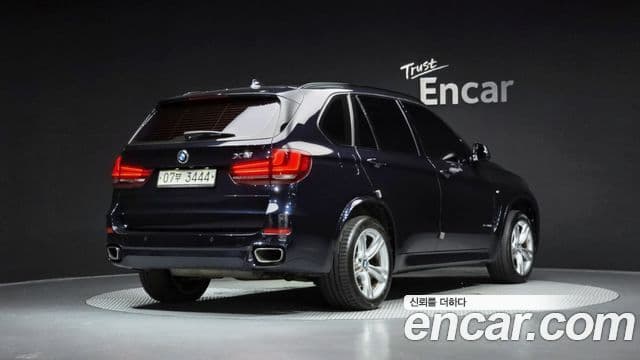 BMW X5 2018 — ფოტო 2/20