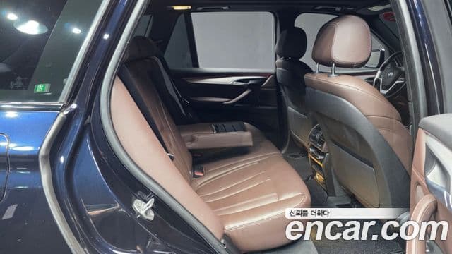 BMW X5 2018 — Şəkil 12/20