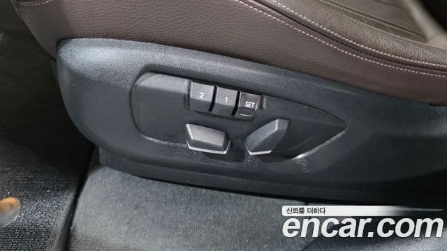BMW X5 2018 — Şəkil 29/37