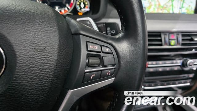 BMW X5 2018 — Şəkil 26/37