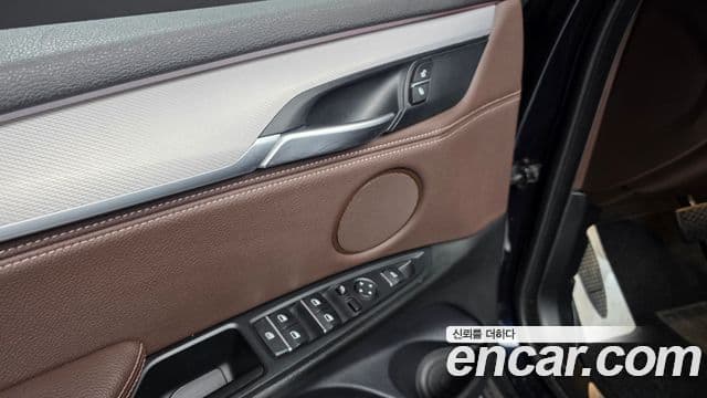 BMW X5 2018 — Şəkil 14/37