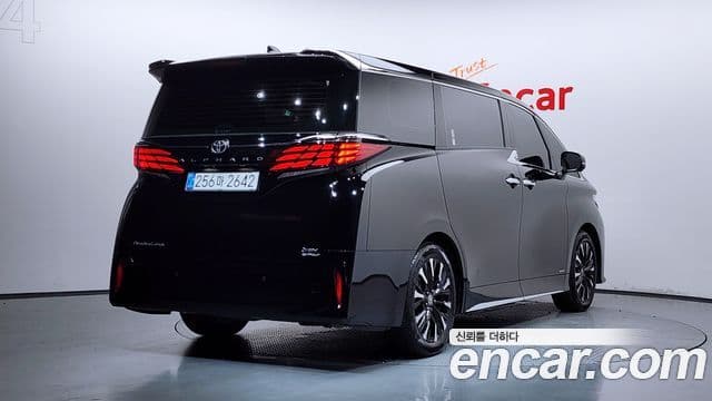 Toyota Alphard 2025 — Şəkil 2/20