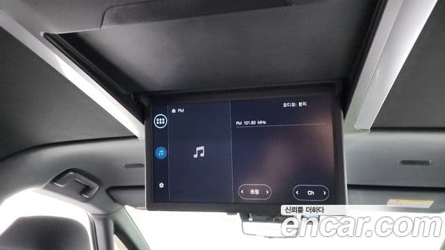 Toyota Alphard 2025 — Photo 17/34