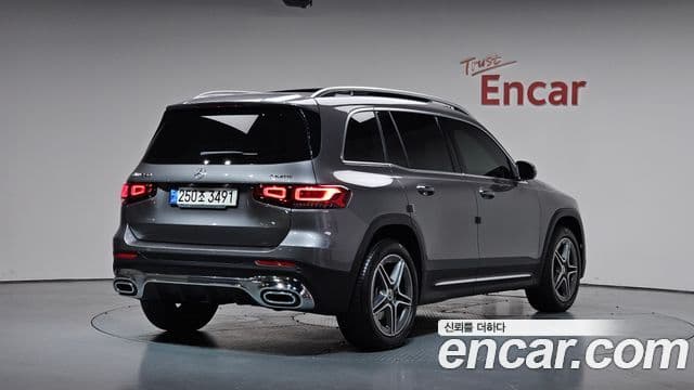 Mercedes-Benz GLB-Class 2022 — ფოტო 2/20