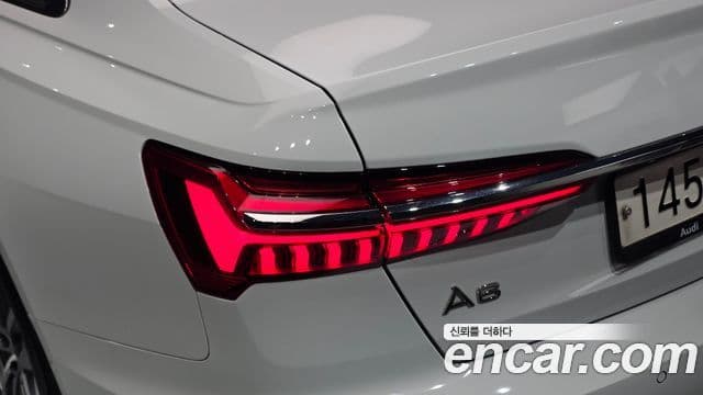 Audi A6 2020 — ფოტო 10/30