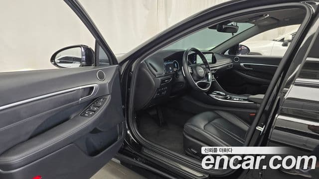 Hyundai Sonata 2021 — ფოტო 10/20