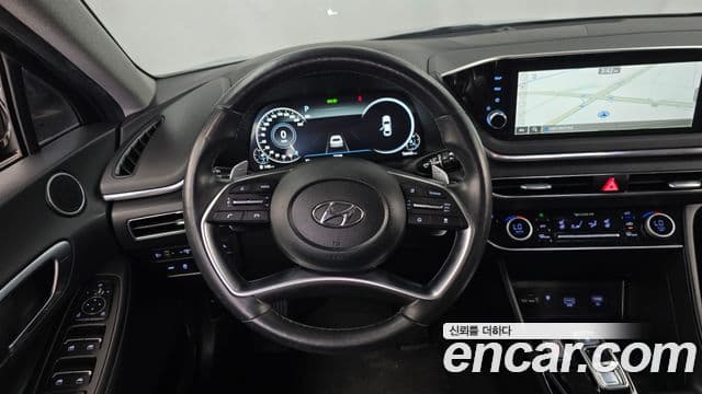 Hyundai Sonata 2021 — ფოტო 13/20