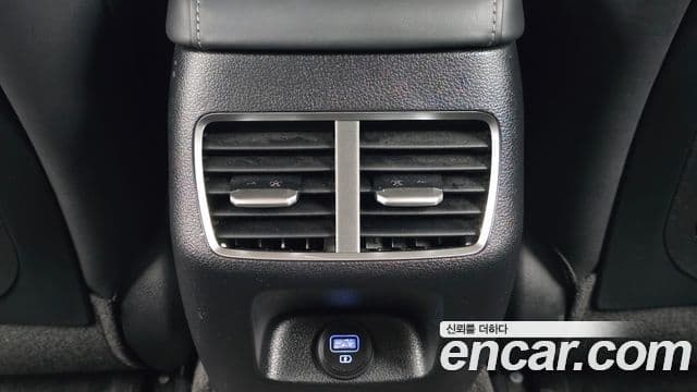 Hyundai Sonata 2021 — ფოტო 19/20
