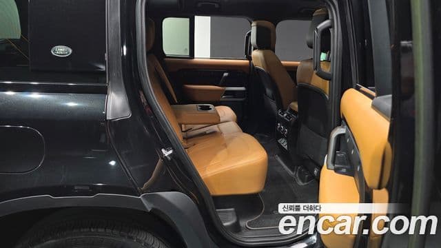 Land Rover Defender 2022 — ფოტო 11/20