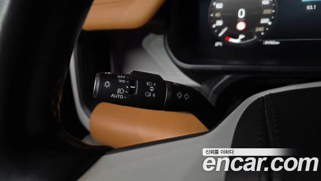 Land Rover Defender 2022 — ფოტო 20/20