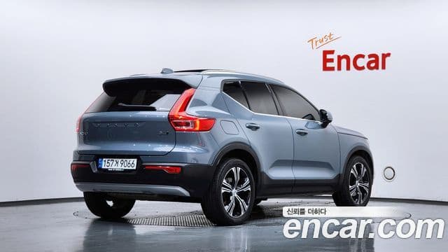 Volvo XC40 2021 — Şəkil 2/20