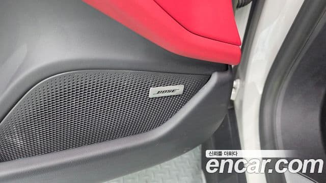 Porsche Taycan 2022 — Photo 19/36
