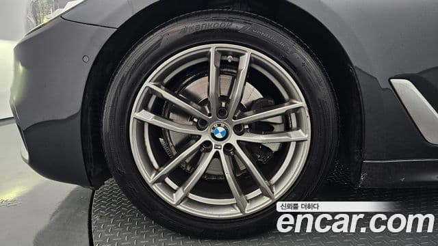 BMW 5 Series 2020 — Şəkil 5/20